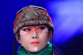 杨丽萍在线直聘，选中艺校女生又看上男舞者：他的胳膊比我的还软视频封面