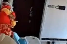 西安夫妻两人强闯民宅行凶，疯狂之后报应来了！视频封面