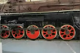 蒸汽机车摇连杆瓦给油八步操作视频封面