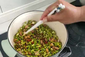 老公说这个莱叫苍蝇屎，这么奇怪的名子，还让不让吃了视频封面