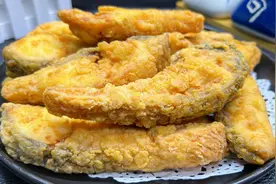 炸鱼块，放面粉和淀粉是大错！教你正确做法，外脆里嫩久放不回软