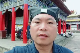 进庙朝拜注意着装