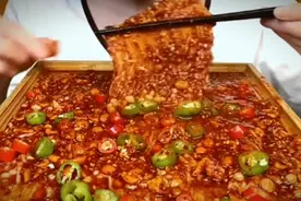 塞牙神器  最爱吃金针菇你的姓氏配上你的生肖你叫什么名字我：马视频封面