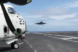 美国第三舰队发布的CVN-70卡尔·文森号航母舰载机训练宣传短片视频封面