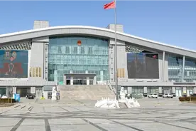 两分钟指引你如何去中哈霍尔果斯合作中心免税城视频封面