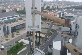 移动5G跟广电5G碰面了😁！看看谁家的信号好！同在一个塔上！