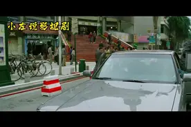 影视：只有惯犯才会有恃无恐，劫匪抢完银行淡定吃面看警察收拾视频封面