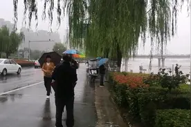 看渭河涨水，做好防洪防汛，不必紧张，水上不了岸，淹不了咸阳！