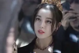 当年的“热巴”米兰时装周真的惊艳了我好久好久......视频封面