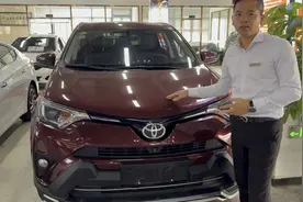 16年2.0丰田荣放风尚版，红色二手无人问津，二手还值多少