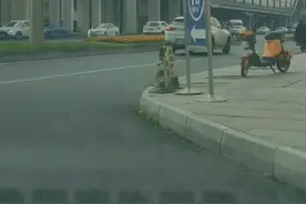 成都市区到郫都区最快的路，车少人少，一路绿灯视频封面