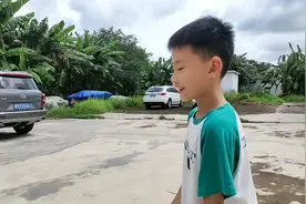 和平精英真人版:蓝色衣服:我不是小毛贼。怎么我会杀了个人？