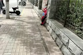 从济宁东门小学走到十五中，我来讲为什么房价五年后大幅降价。视频封面