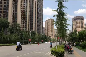 云南昆明又一座“鬼城”？高楼大厦鳞次栉比，房价只卖6600起！视频封面