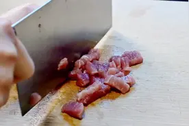 宝宝辅食瘦肉最香嫩的做法，不硬不柴一口一块，吃一次就上瘾！