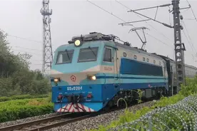 海南唯一一列直达上海的普速列车，海口开往上海南的K512次列车！