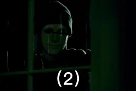 他依旧折磨着，被惊恐和绝望吞噬的女人。她砸了一锤激怒了歹徒。视频封面