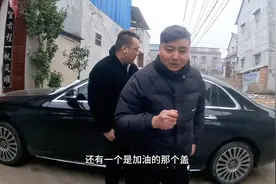 网友说奔驰E300四驱是假的，开到泥地里测试一下，事实证明是真的