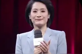 台湾地区黄智贤激情演讲统一感动了中国 #和王俊凯干杯幸运咖视频封面