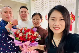 爸妈33周年结婚纪念日，儿子儿媳妇帮忙张罗，一家在一起就很幸福视频封面