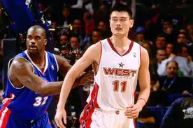 皮尔斯：姚明是唯一隔扣过奥尼尔的NBA巨星！视频封面