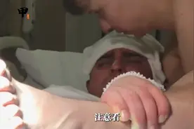 为什么男人也能生孩子？美国男子艰难产子-全过程耗时30个小时视频封面