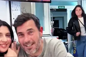 你有多久没回家了？满载荣誉回归故里视频封面