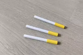 今天来折香烟折纸，是不是像真的一样