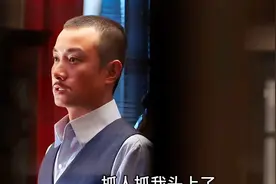 老蒋坚持“攘外必先安内”的狗屁政策，迫使张学良发动“西安事变