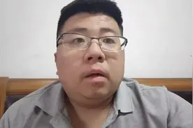 电动车闯红灯被撞，如果肇事司机需要承担责任那红灯还有何意义视频封面