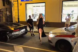 想要娶一个俄罗斯顶级美女，需要具备哪些条件，一般人是很难达到视频封面