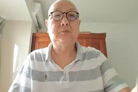 四大行年两分红是实质性利好，资金所有权和支配权提前归属自己。视频封面