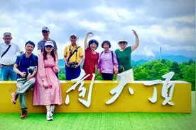 神仙居，位于浙江省台州市仙居县，是国家 5A 级景区