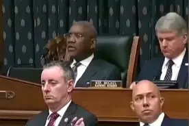 突发！美国大批国际留学生签证被取消，学业与未来陷入迷茫视频封面