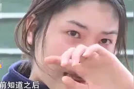 出生三天的双胞胎被父母送人，女孩好可怜视频封面