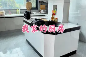 花800块打的柴火灶，很多人感兴趣，详细情况分享给大家视频封面