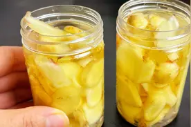 腌生姜你要直接用盐杀水就错了！教你正确腌法，生姜脆嫩香甜可口