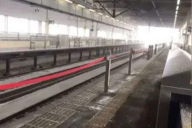 不同国家的高铁，印度高铁时速180km，中国高铁3秒过站视频封面