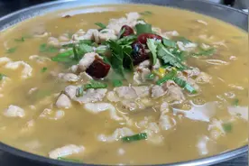 厨师长教你酸菜羊肉的家常做法，步骤详细，鲜嫩不腥下酒又下饭