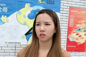 小芳和前男友外出打工，才到半路就要回家，难道是后悔了吗？