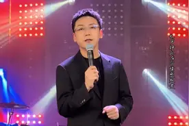 网红胡十三深情演唱《暗里着迷》，人长得帅歌唱的好