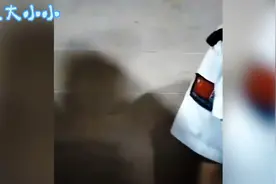 物业带多人上门查业主房产证视频封面