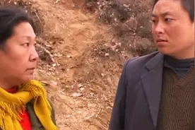 漂亮的哑女被拐卖，与一个50岁的穷光棍结了缘视频封面