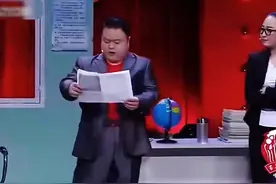 #搞笑瞬间# 张大宝家长盖水渠小品😄