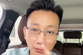 专家说F16是老年机，机动不行，看下来华表演的F16航空队。视频封面