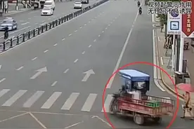 三轮车逆行交警狂追上演现实版速度与激情#社会百态视频封面