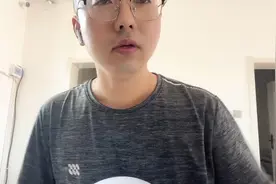 有很多朋友把风扇拆报废了！于是我把这个拆风扇教程发出来