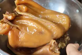 过年了！教你在家卤猪耳朵，诀窍告诉你，香脆入味好吃，无腥味视频封面