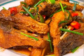 湖北人爱吃的红烧鱼块怎么做好吃？你像我这样做，上桌全家抢着吃