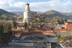 五台山——中国佛教四大名山之一，5A级风景区，世界文化遗产。